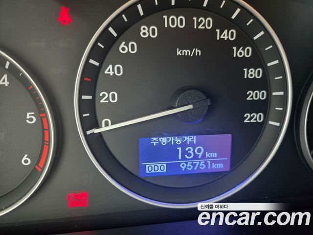 Hyundai Starex 2021 — photo 9