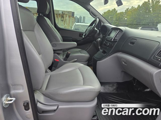 Hyundai Starex 2021 — photo 12