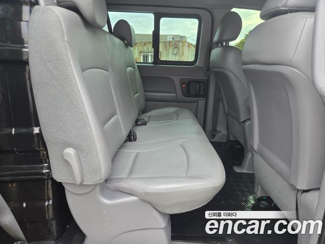 Hyundai Starex 2021 — photo 13