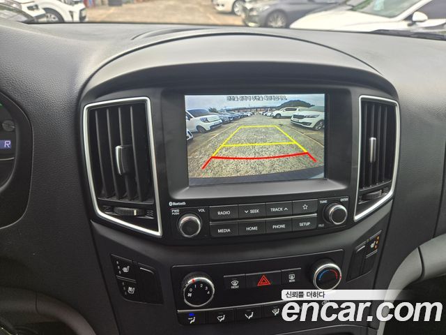 Hyundai Starex 2021 — photo 18