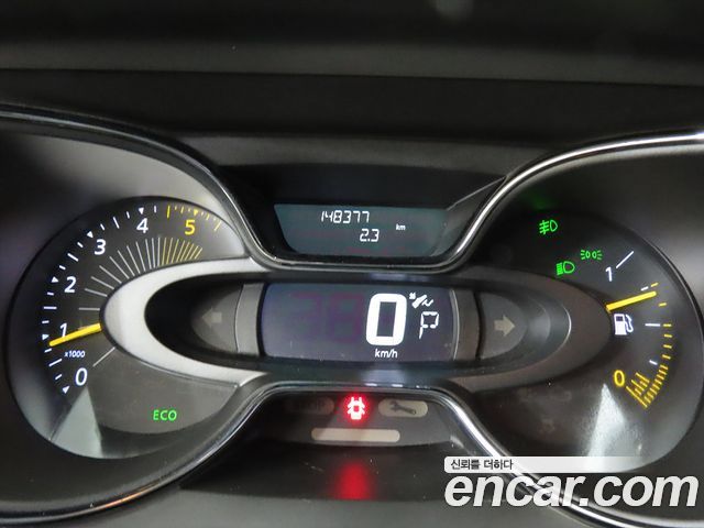 Renault Korea QM3 2015 — photo 9