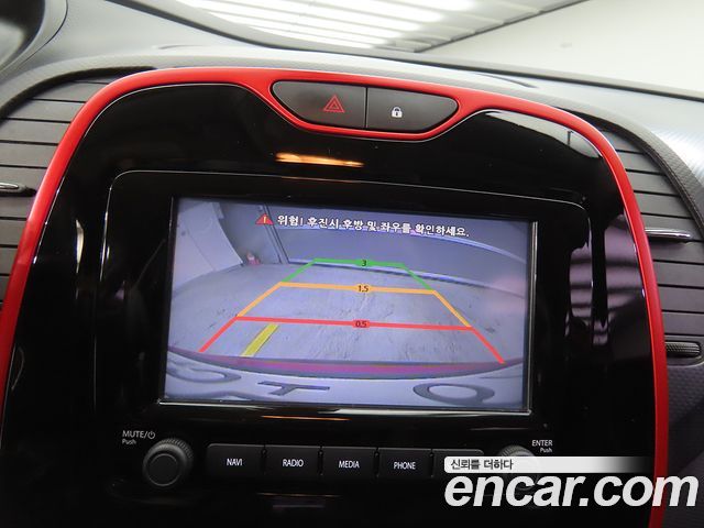 Renault Korea QM3 2015 — photo 16
