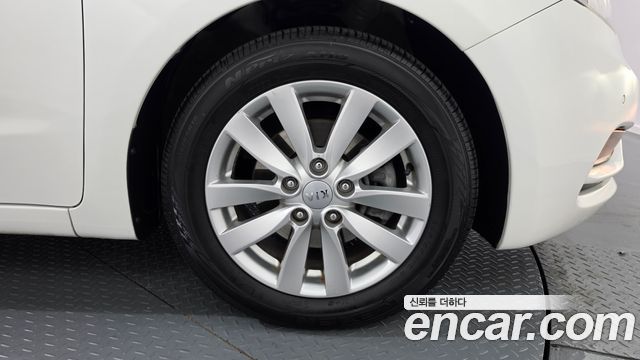 Kia K3 2013 — photo 5