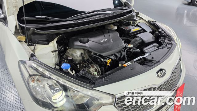 Kia K3 2013 — photo 6