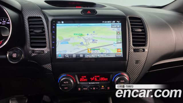 Kia K3 2013 — photo 18