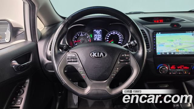 Kia K3 2013 — photo 19