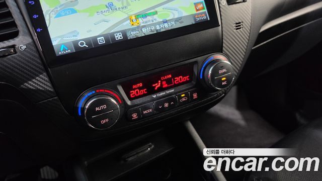 Kia K3 2013 — photo 27