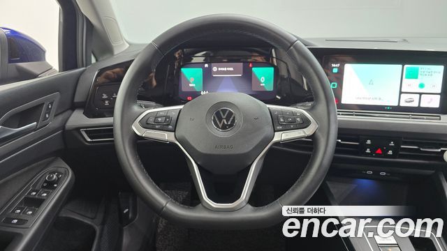 Volkswagen Golf 2022 — photo 19