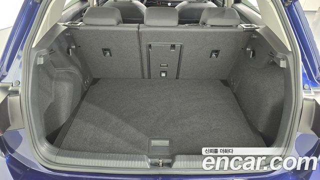 Volkswagen Golf 2022 — photo 21