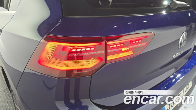 Volkswagen Golf 2022 — photo 9