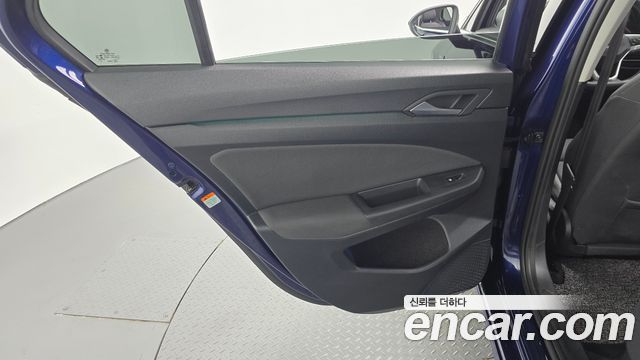 Volkswagen Golf 2022 — photo 15