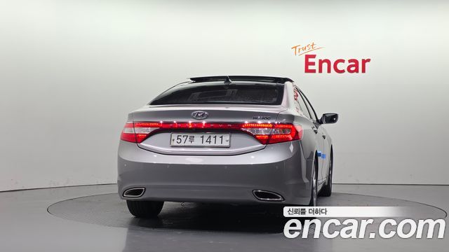 Hyundai Grandeur 2011 — photo 4