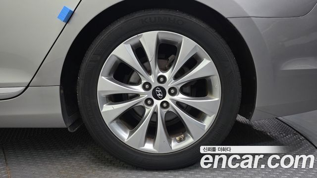 Hyundai Grandeur 2011 — photo 5