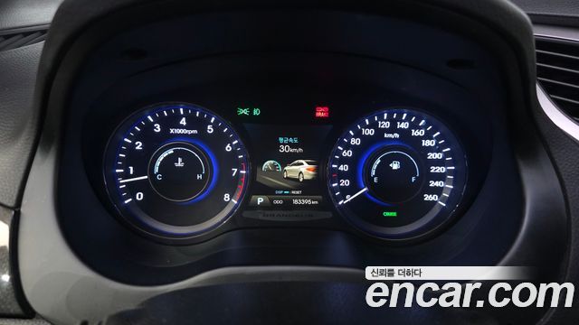 Hyundai Grandeur 2011 — photo 8