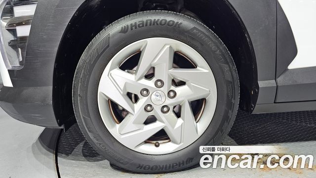 Hyundai Kona 2023 — photo 5