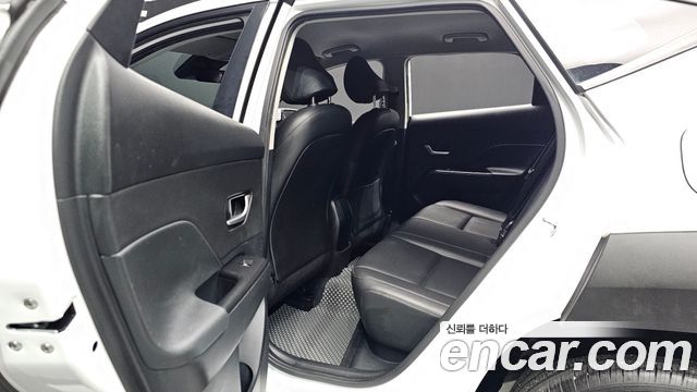 Hyundai Kona 2023 — photo 17