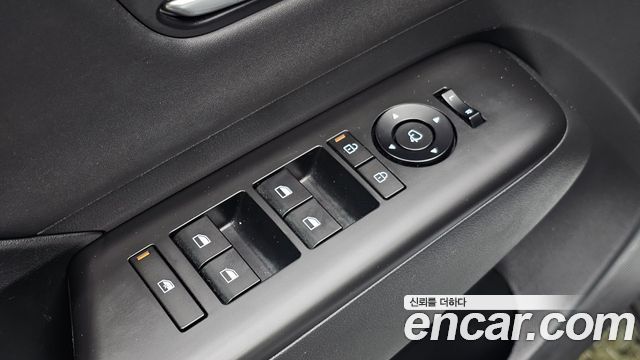 Hyundai Kona 2023 — photo 20