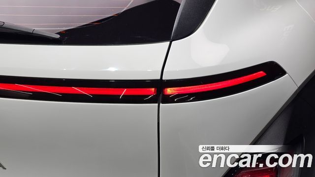Hyundai Kona 2023 — photo 9