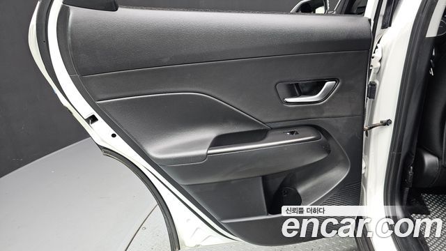 Hyundai Kona 2023 — photo 15