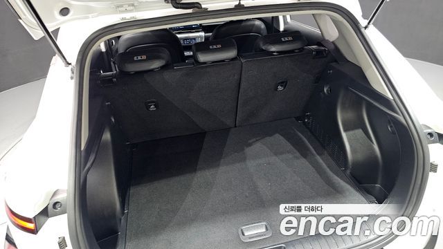 Hyundai Kona 2023 — photo 30