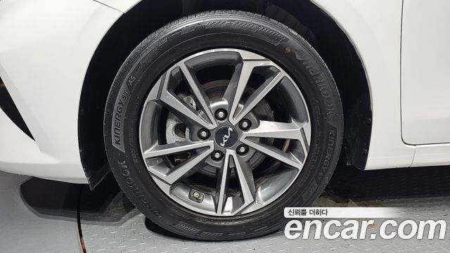 Kia K3 2022 — photo 5
