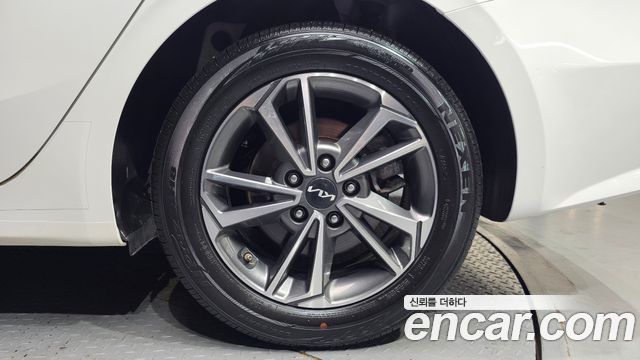 Kia K3 2022 — photo 7