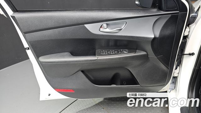 Kia K3 2022 — photo 14