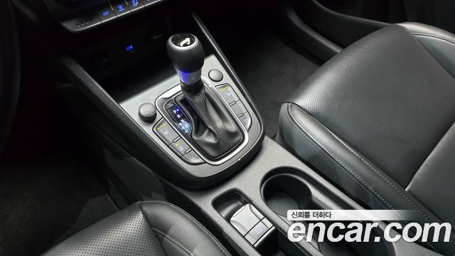 Hyundai Kona 2021 — photo 12
