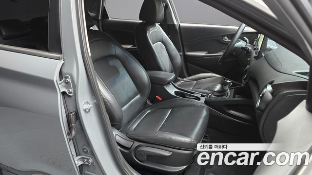 Hyundai Kona 2021 — photo 18
