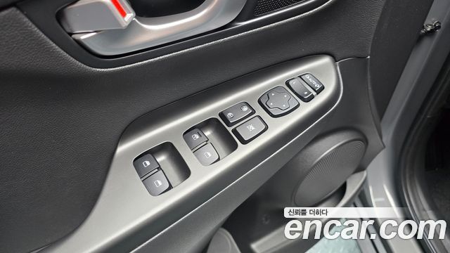 Hyundai Kona 2021 — photo 27