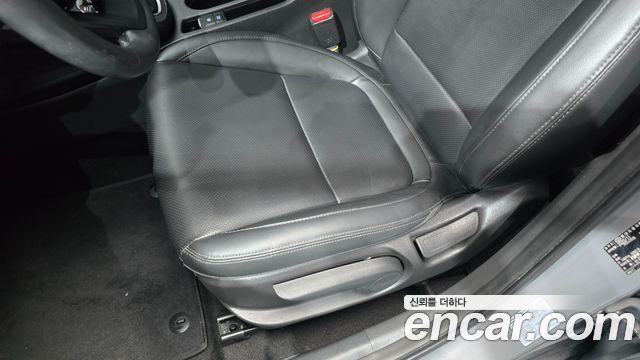 Hyundai Kona 2021 — photo 29