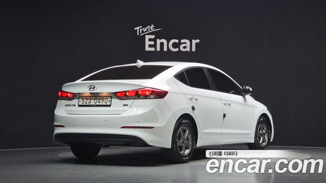 Hyundai AVANTE 2017 — photo 2