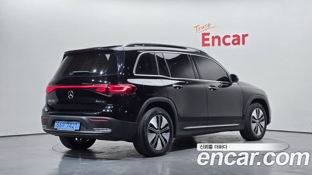 Mercedes-Benz EQB 2024 — photo 2