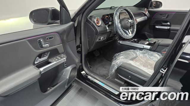 Mercedes-Benz EQB 2024 — photo 13