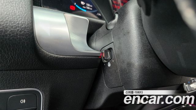 Mercedes-Benz EQB 2024 — photo 25