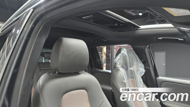 Mercedes-Benz EQB 2024 — photo 27