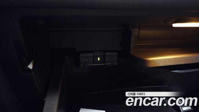 Mercedes-Benz EQB 2024 — photo 32