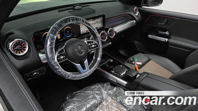 Mercedes-Benz EQB 2024 — photo 36