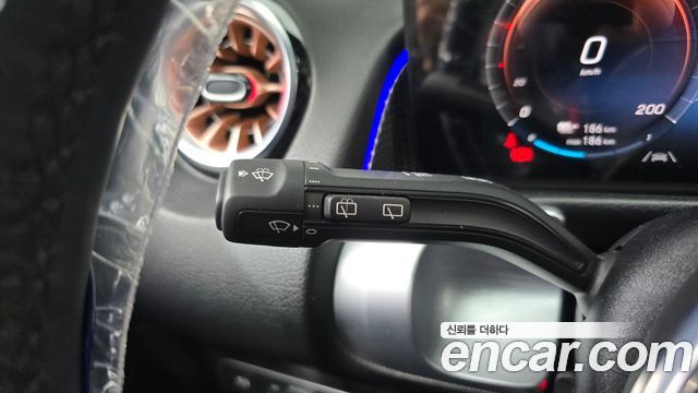 Mercedes-Benz EQB 2024 — photo 37