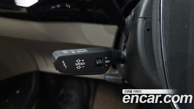 Audi e-tron 2021 — photo 26