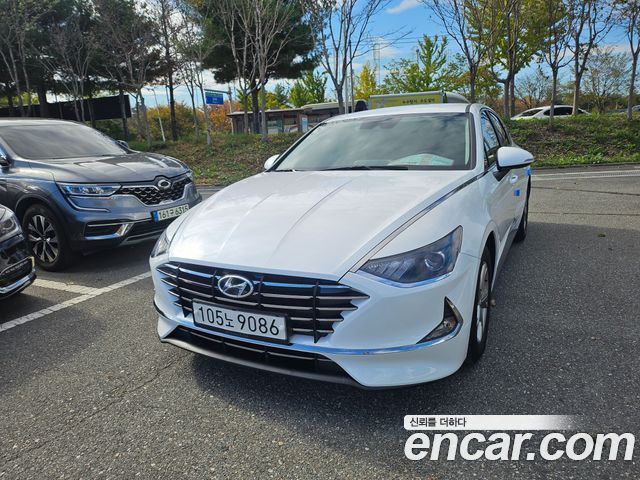 Hyundai Sonata 2022 — photo 1