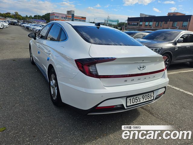 Hyundai Sonata 2022 — photo 4