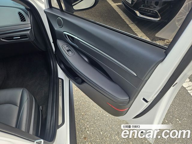 Hyundai Sonata 2022 — photo 19