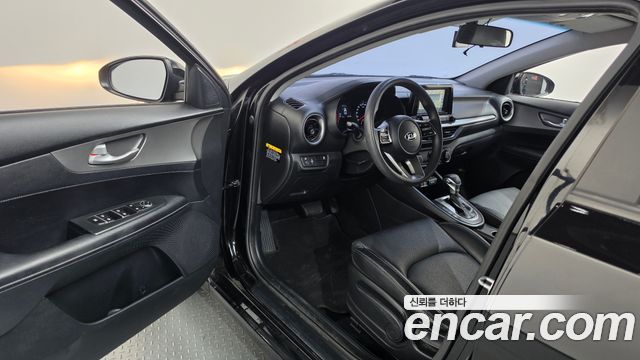 Kia K3 2019 — photo 10