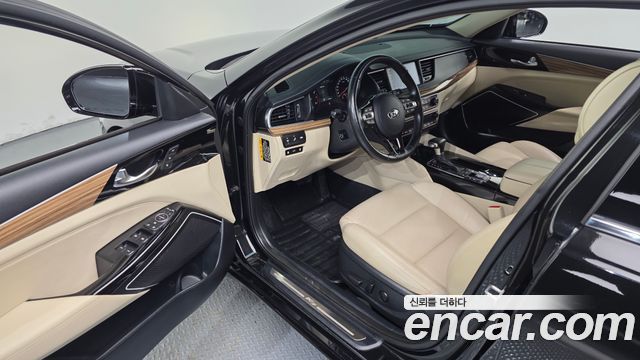 Kia K7 2017 — photo 10