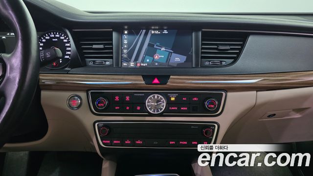 Kia K7 2017 — photo 15