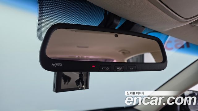 Kia K7 2017 — photo 18