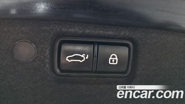 Kia K7 2017 — photo 20