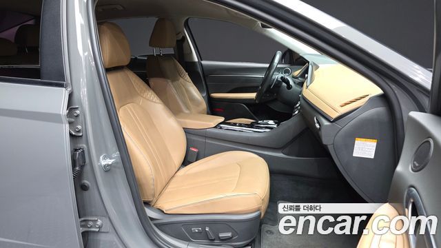 Hyundai Sonata 2020 — photo 17