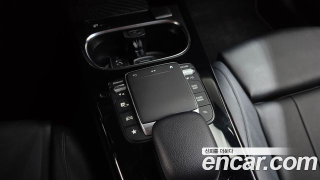 Mercedes-Benz A-Class 2021 — photo 12